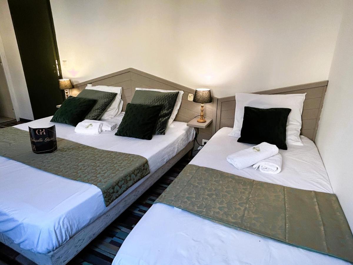 Gabrielle Hotel Aiguines Oda fotoğraf