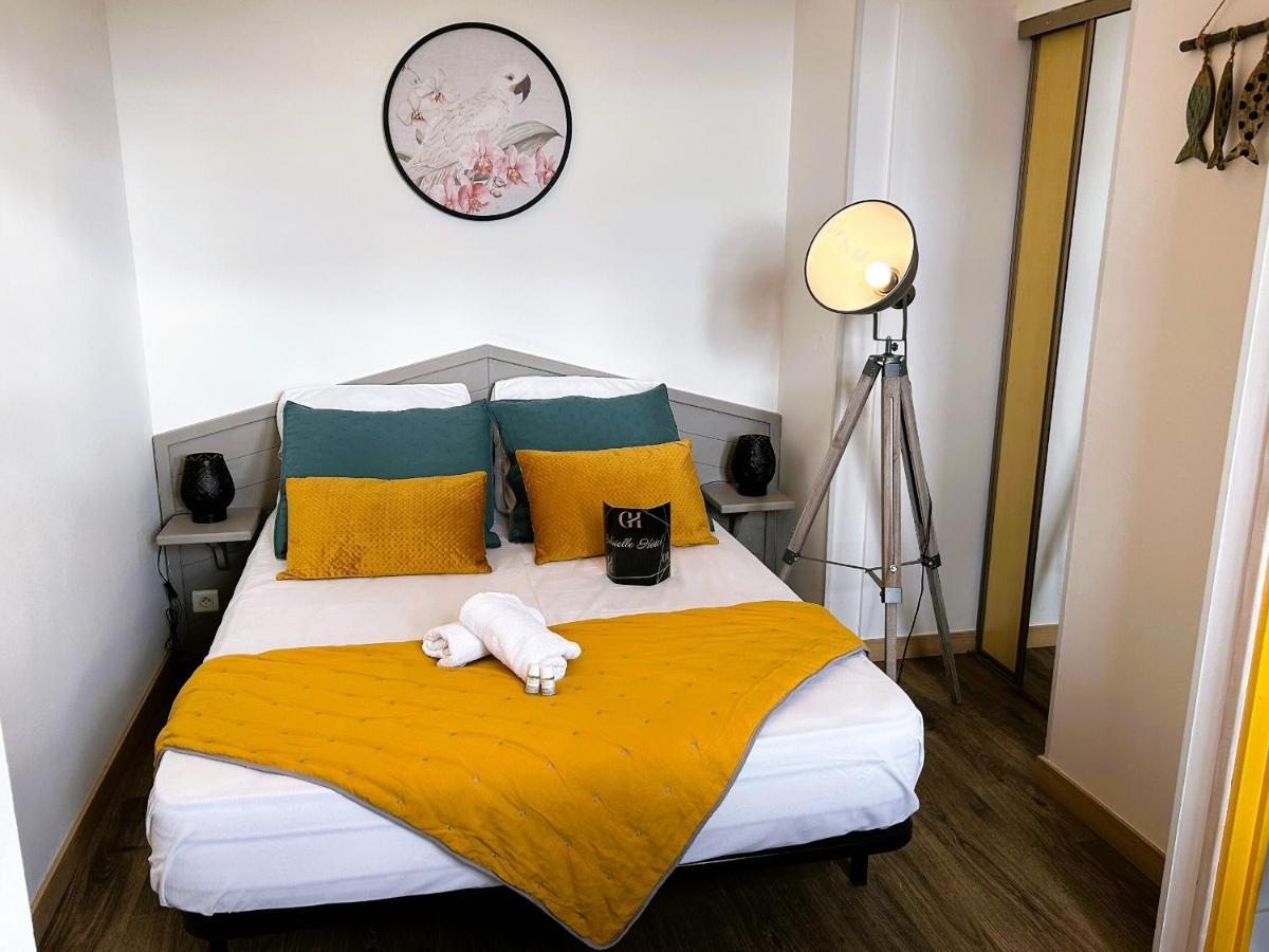 Gabrielle Hotel Aiguines Oda fotoğraf