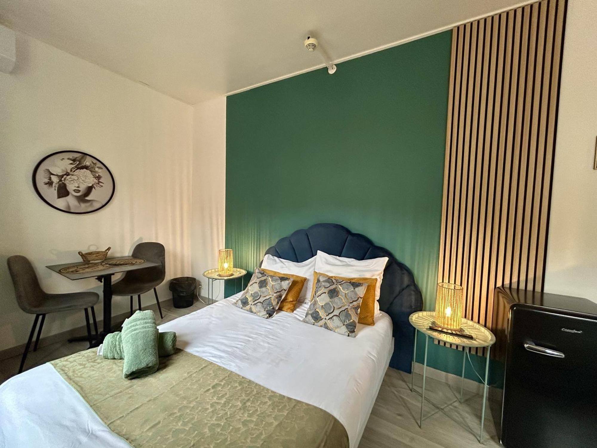 Gabrielle Hotel Aiguines Oda fotoğraf